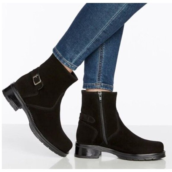 NWT $600 LA CANADIENNE GAVAN BOOTIE BLACK WATERPROOF SUEDE PLATFORM 7 (TC23) - Picture 1 of 7